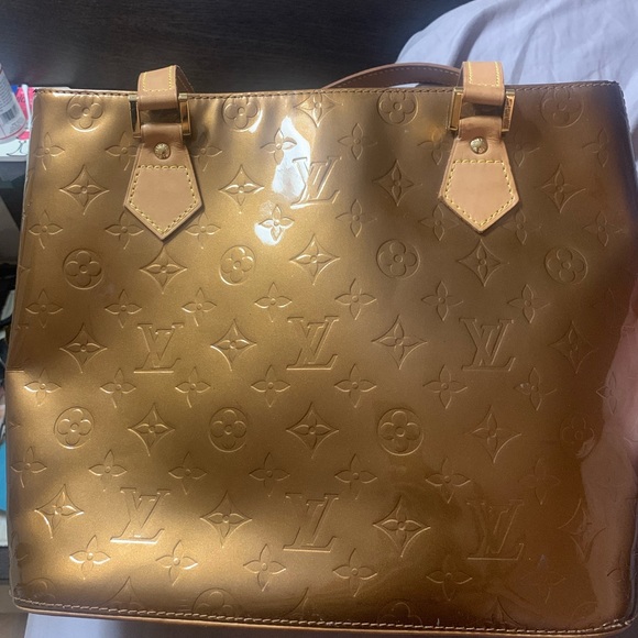 Louis Vuitton vernis bag - Picture 2 of 12